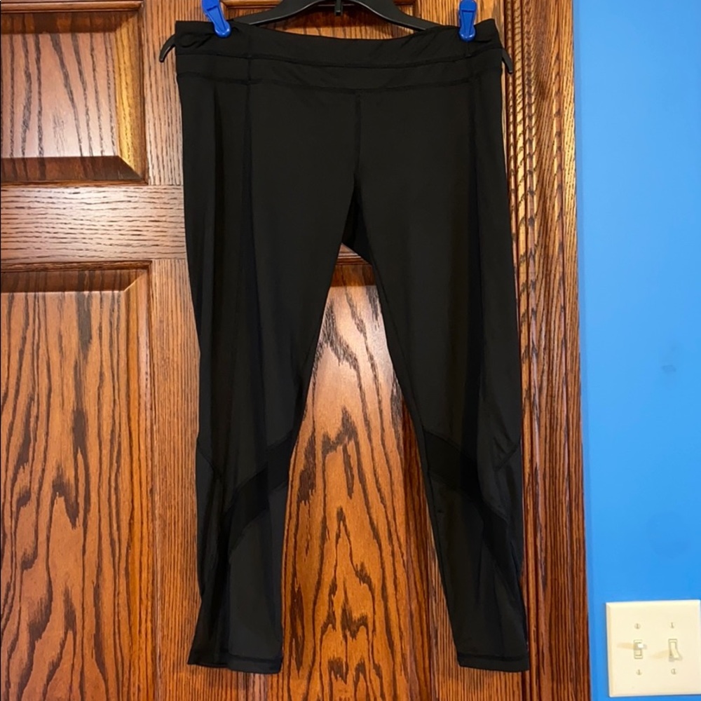 Black Capri Leggings